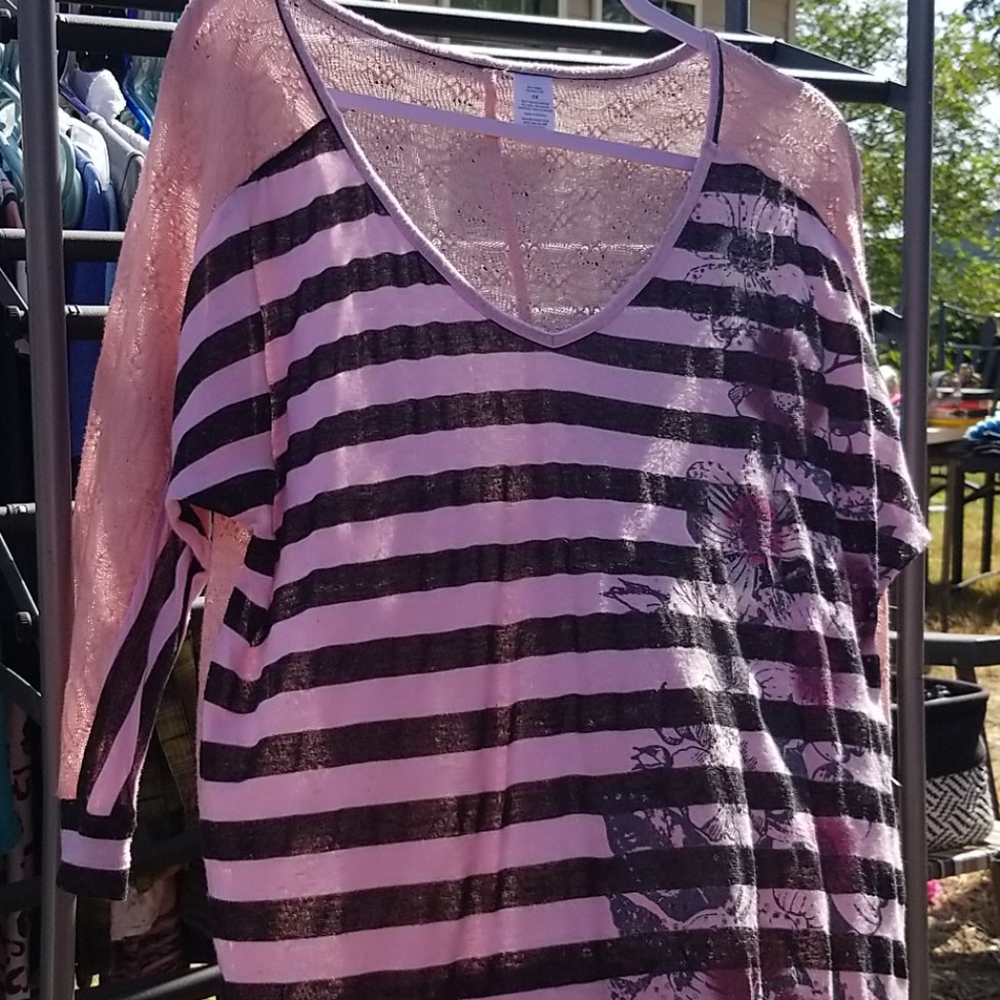 Pink sheer/crochet top